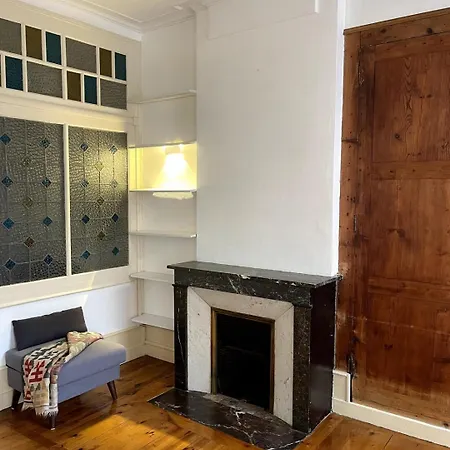 Le Charme Du Puy Dans Ancienne Verrerie